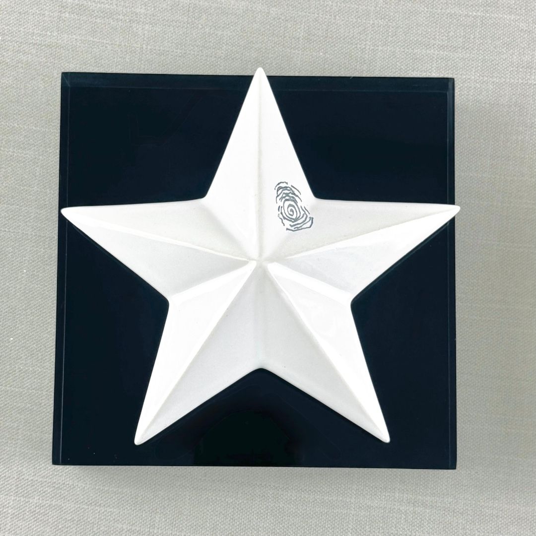 escultura simbólica estrella abrazos del cielo ssiento