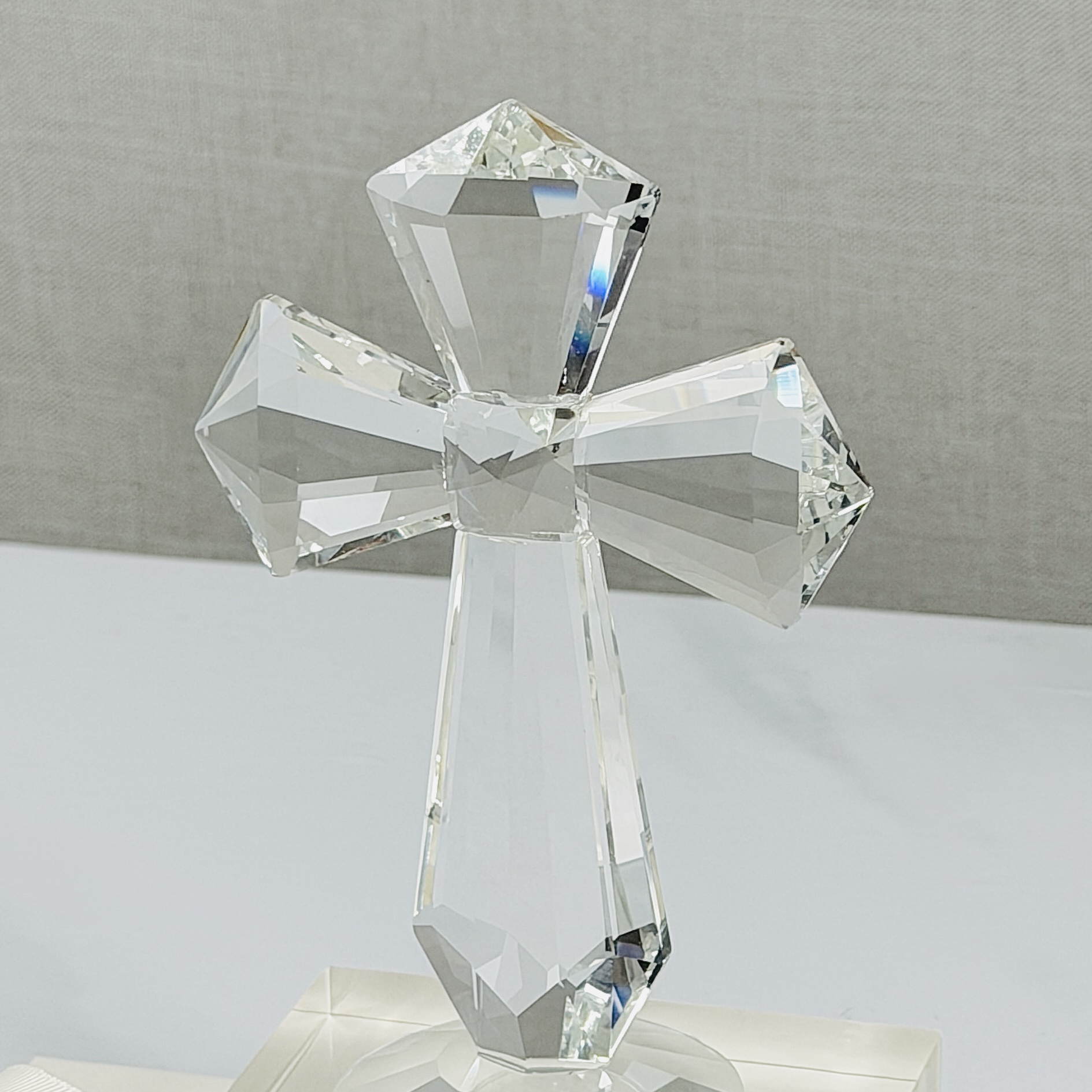 CRUZ DE CRISTAL - Imagen 4