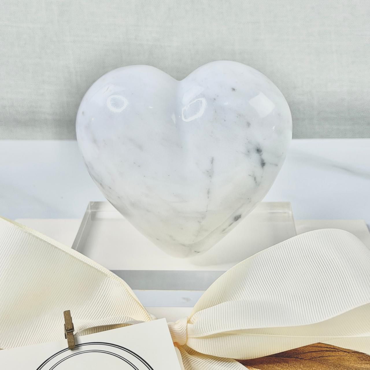 CORAZÓN DE MÁRMOL BLANCO - Imagen 3